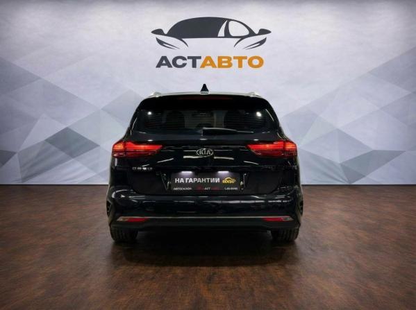 Kia Ceed III с пробегом 2019 года, цена 1 640 000 рублей, 112516 км, универсал, Автокод Объявления