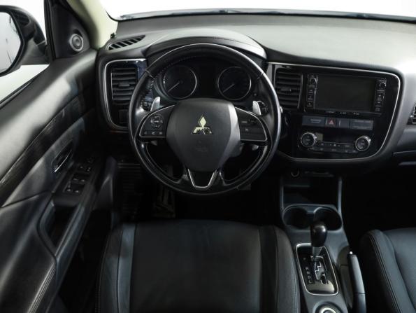 Mitsubishi Outlander III Рестайлинг 2 с пробегом 2016 года, цена 2 069 000 рублей, 173882 км, внедорожник, Автокод Объявления