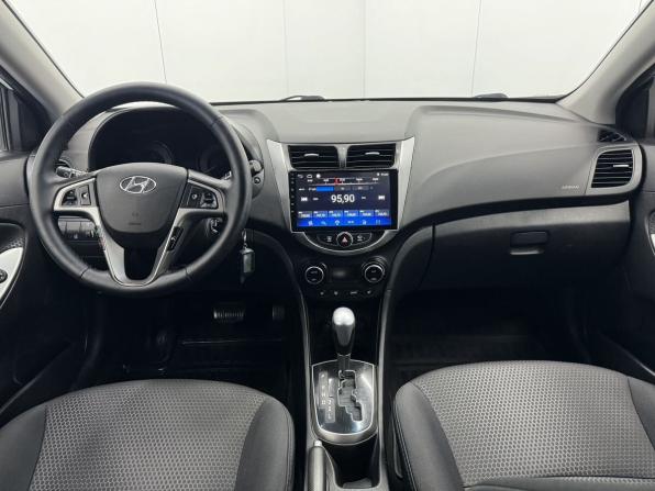 Hyundai Solaris I Рестайлинг с пробегом 2015 года, цена 890 000 рублей, 169307 км, хэтчбек, Автокод Объявления