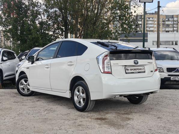 Toyota Prius III Рестайлинг (XW30) с пробегом 2012 года, цена 999 000 рублей, 160000 км, лифтбек, Автокод Объявления