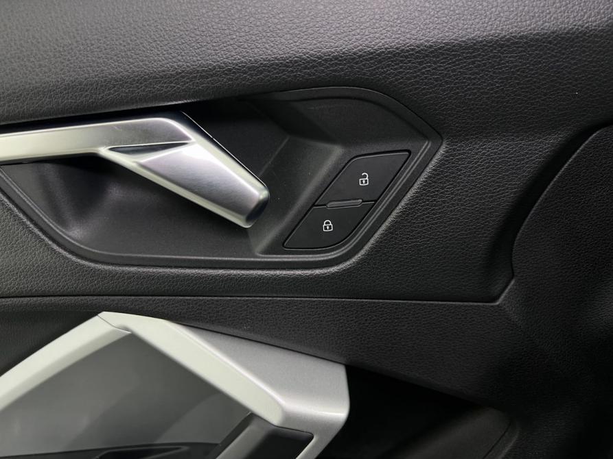 Audi Q3 II (F3) Калининград  - изображение 18