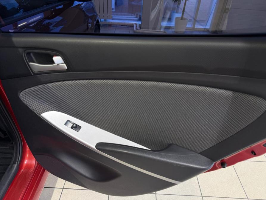 Hyundai Solaris I Волгоград  - изображение 16