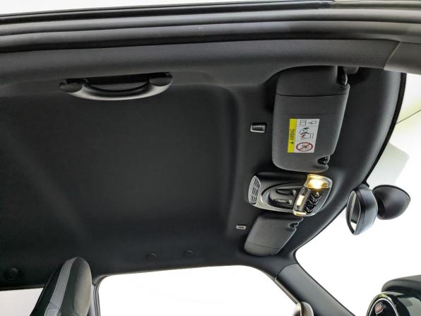 Mini Hatch III (F55/F56) Рестайлинг с пробегом 2020 года, цена 3 200 000 рублей, 69668 км, хэтчбек, Автокод Объявления