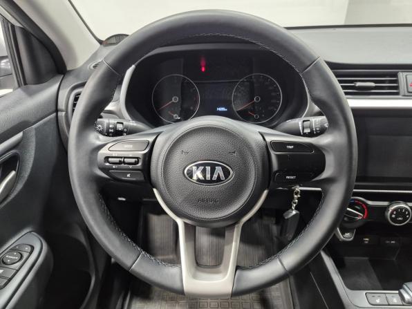 Kia Rio IV Рестайлинг с пробегом 2021 года, цена 1 979 000 рублей, 14000 км, седан, Автокод Объявления