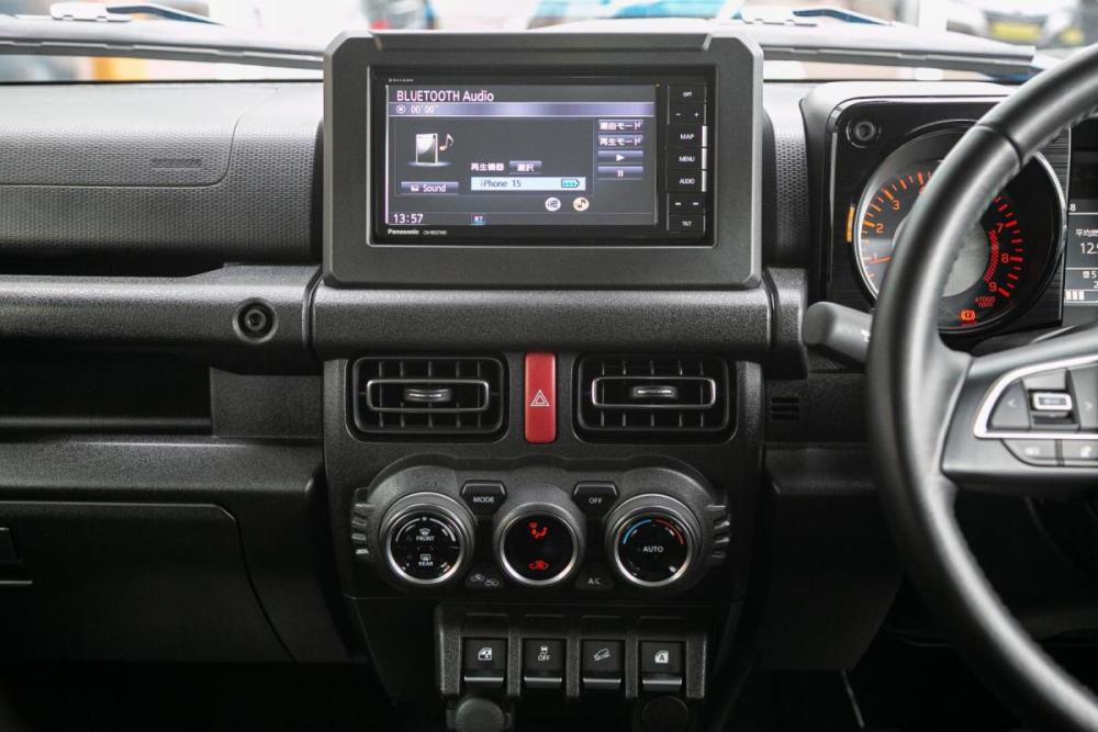 Suzuki Jimny IV Иркутск  - изображение 17