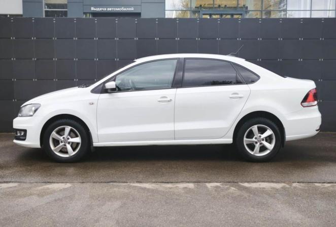 Volkswagen Polo V Рестайлинг с пробегом 2017 года, цена 1 099 000 рублей, 153157 км, седан, Автокод Объявления