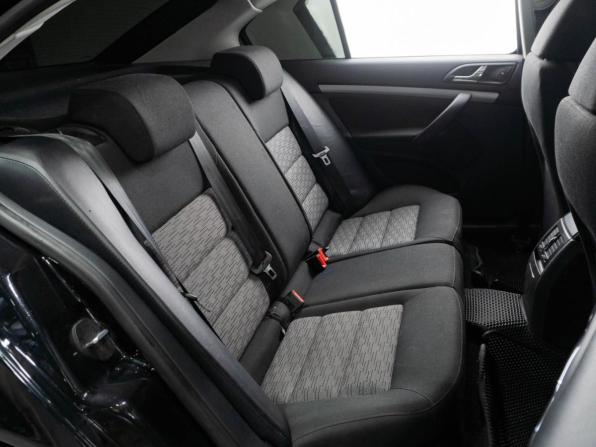 Skoda Octavia II (A5) Рестайлинг с пробегом 2012 года, цена 990 000 рублей, 210221 км, лифтбек, Автокод Объявления