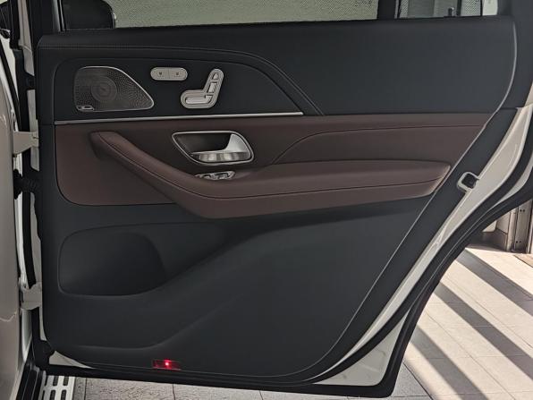 Mercedes-Benz GLS II (X167) Рестайлинг с пробегом 2025 года, цена 17 990 000 рублей, 7500 км, внедорожник, Автокод Объявления