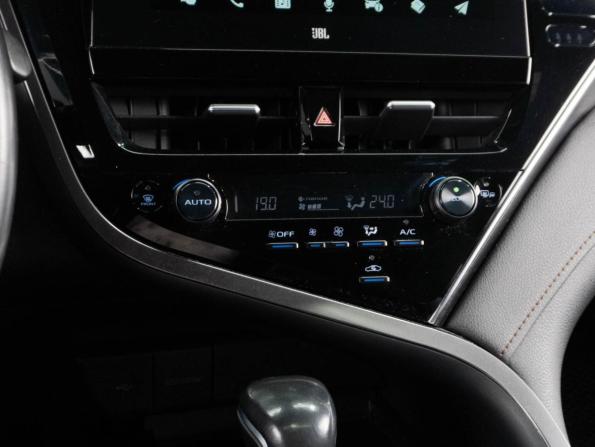 Toyota Camry VIII (XV70) Рестайлинг с пробегом 2023 года, цена 3 400 000 рублей, 100833 км, седан, Автокод Объявления