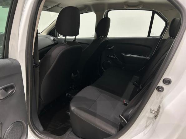 Renault Logan II с пробегом 2017 года, цена 609 000 рублей, 86915 км, седан, Автокод Объявления