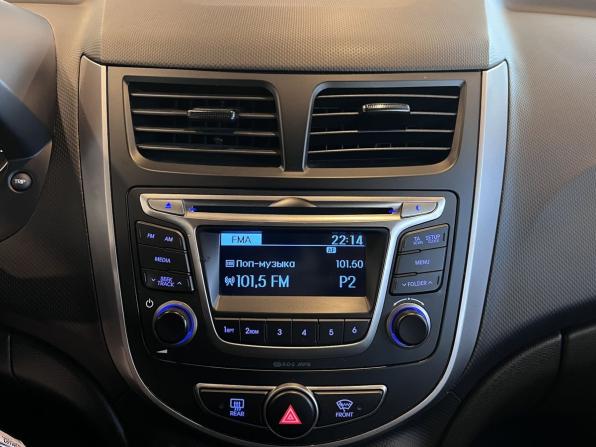 Hyundai Solaris I Рестайлинг с пробегом 2015 года, цена 1 270 000 рублей, 60973 км, седан, Автокод Объявления