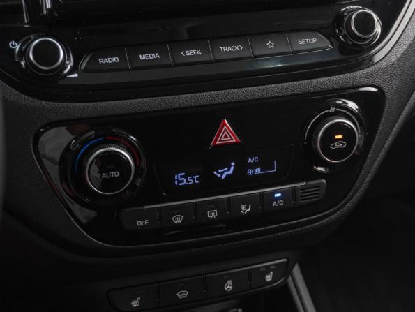 Hyundai Solaris II Рестайлинг с пробегом 2020 года, цена 1 679 000 рублей, 71178 км, седан, Автокод Объявления