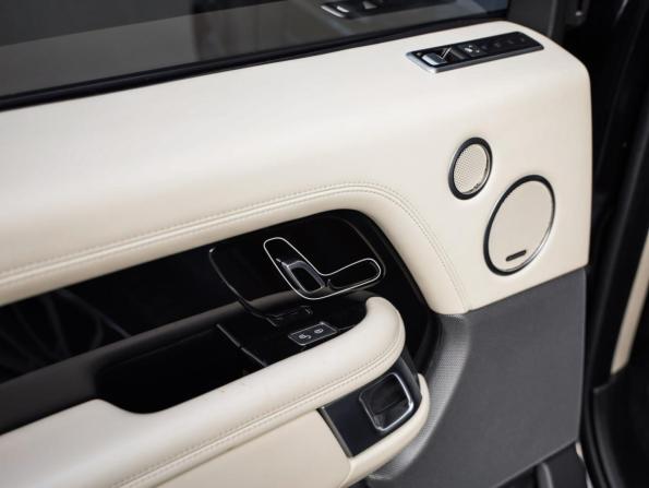 Land Rover Range Rover IV Рестайлинг с пробегом 2019 года, цена 5 870 799 рублей, 153316 км, внедорожник, Автокод Объявления