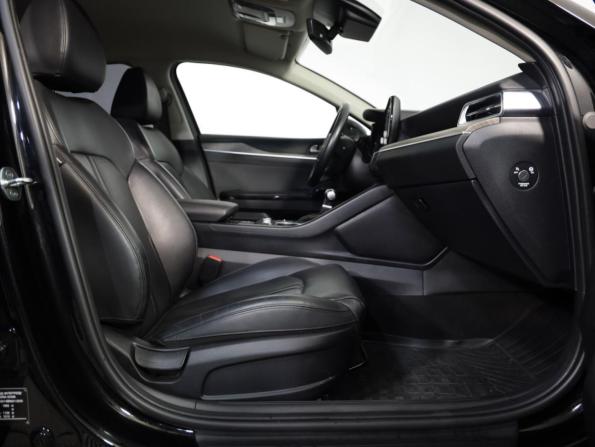 Kia K5 III с пробегом 2021 года, цена 2 439 000 рублей, 80508 км, седан, Автокод Объявления