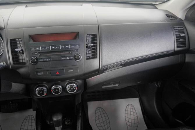 Mitsubishi Outlander II Рестайлинг с пробегом 2010 года, цена 1 149 000 рублей, 210000 км, внедорожник, Автокод Объявления