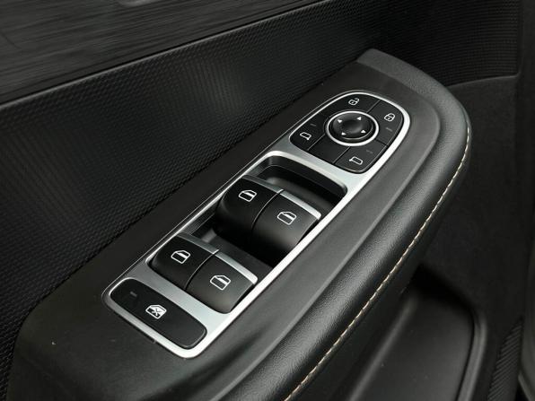Omoda C5 I Рестайлинг с пробегом 2024 года, цена 1 788 800 рублей, 47917 км, внедорожник, Автокод Объявления
