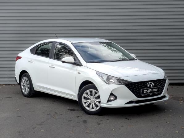 Hyundai Solaris II Рестайлинг с пробегом 2020 года, цена 1 095 000 рублей, 189053 км, седан, Автокод Объявления