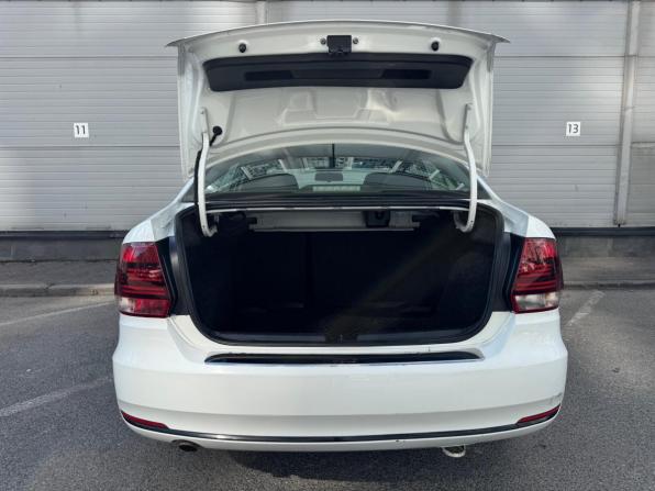 Volkswagen Polo V Рестайлинг с пробегом 2019 года, цена 989 000 рублей, 116507 км, седан, Автокод Объявления