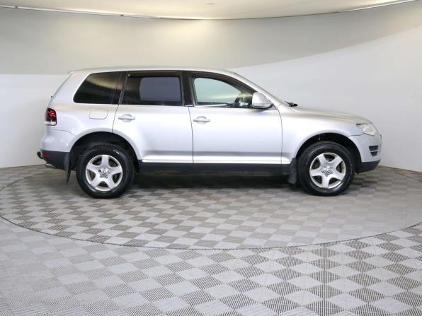 Volkswagen Touareg I Рестайлинг с пробегом 2007 года, цена 795 000 рублей, 290581 км, внедорожник, Автокод Объявления