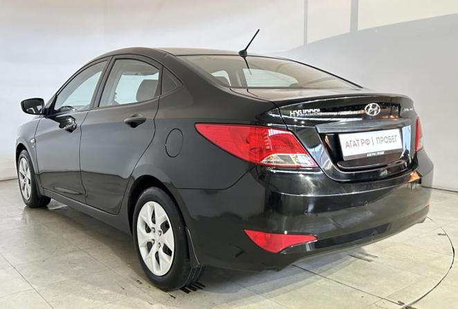 Hyundai Solaris I с пробегом 2014 года, цена 900 000 рублей, 167575 км, седан, Автокод Объявления
