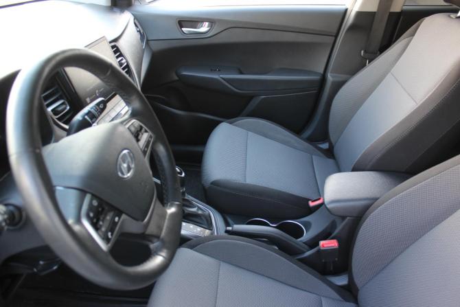 Hyundai Solaris II Рестайлинг с пробегом 2020 года, цена 1 760 000 рублей, 53985 км, седан, Автокод Объявления