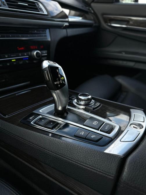 BMW 7 серии V (F01/F02/F04) Рестайлинг Набережные Челны  - изображение 16