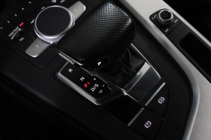 Audi A4 V (B9) с пробегом 2016 года, цена 2 399 000 рублей, 138582 км, седан, Автокод Объявления
