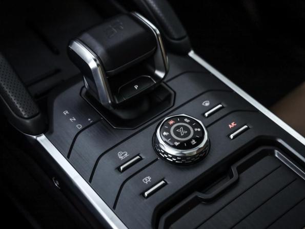 JETOUR T2 с пробегом 2024 года, цена 3 466 000 рублей, 9939 км, внедорожник, Автокод Объявления