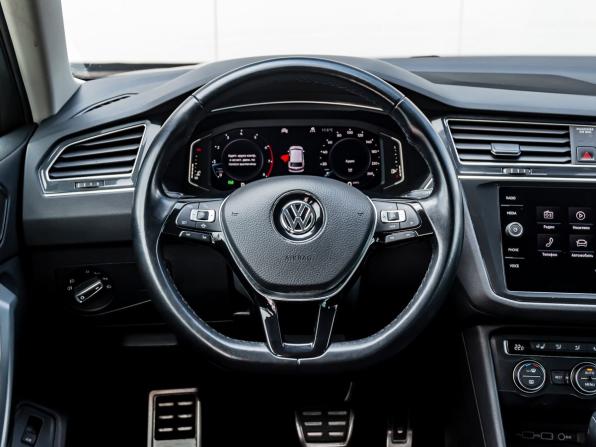Volkswagen Tiguan II с пробегом 2020 года, цена 3 080 000 рублей, 65488 км, внедорожник, Автокод Объявления