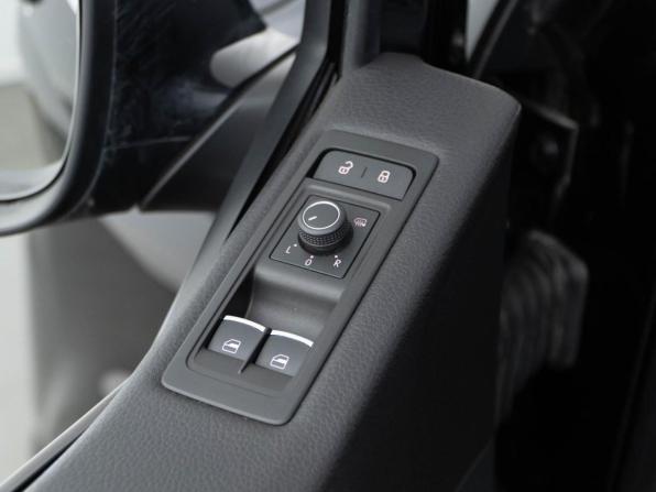 Volkswagen Multivan T6 с пробегом 2019 года, цена 4 899 050 рублей, 146602 км, минивэн, Автокод Объявления