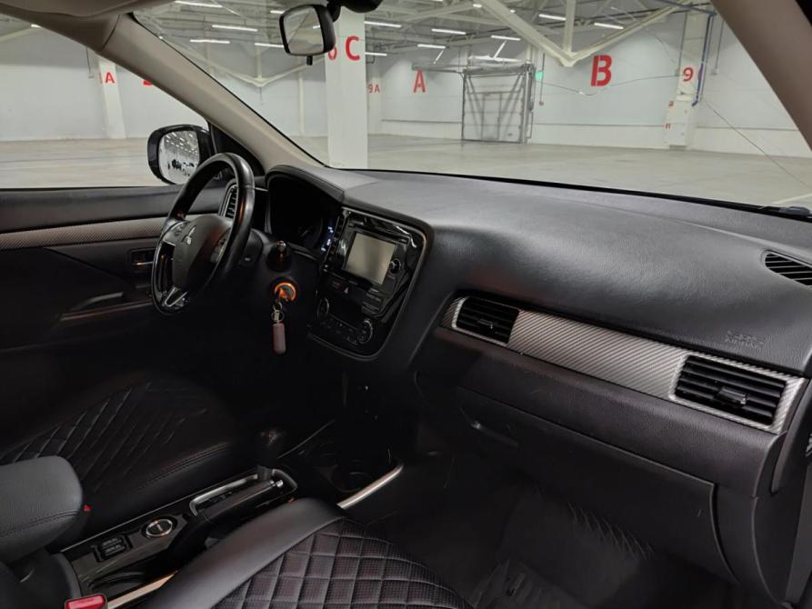 Mitsubishi Outlander III Рестайлинг 2 Казань  - изображение 13