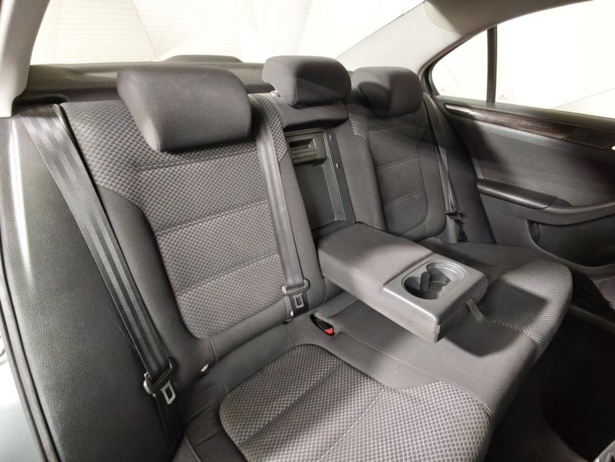 Volkswagen Jetta VI Рестайлинг Москва  - изображение 16
