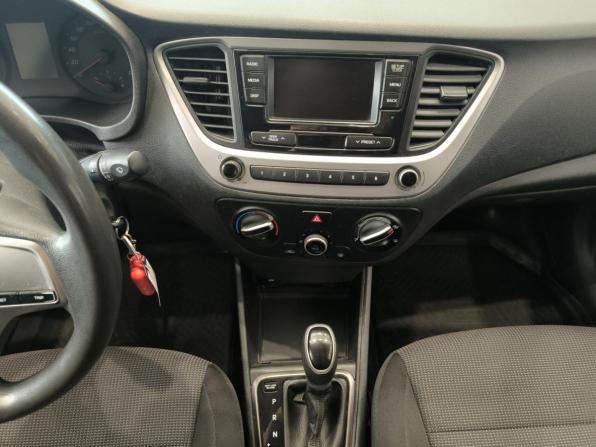 Hyundai Solaris II Рестайлинг с пробегом 2020 года, цена 1 380 000 рублей, 83043 км, седан, Автокод Объявления