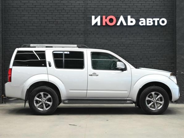 Nissan Pathfinder III с пробегом 2008 года, цена 950 000 рублей, 358550 км, внедорожник, Автокод Объявления