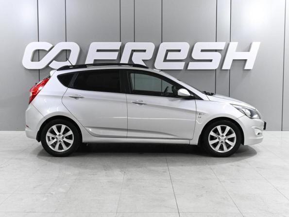 Hyundai Solaris I Рестайлинг с пробегом 2015 года, цена 1 169 000 рублей, 68400 км, хэтчбек, Автокод Объявления