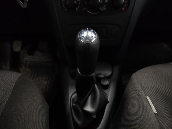 Renault Sandero II с пробегом 2015 года, цена 595 000 рублей, 91231 км, хэтчбек, Автокод Объявления