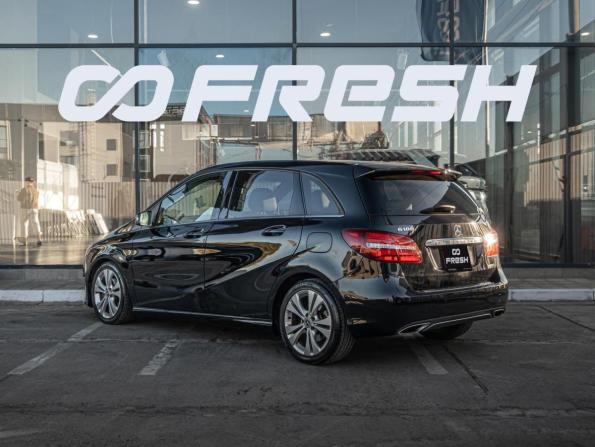 Mercedes-Benz B-Класс II (W246) Рестайлинг с пробегом 2018 года, цена 1 550 000 рублей, 64185 км, хэтчбек, Автокод Объявления