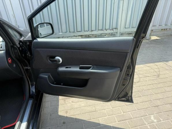 Nissan Tiida I Рестайлинг с пробегом 2010 года, цена 599 000 рублей, 333204 км, хэтчбек, Автокод Объявления