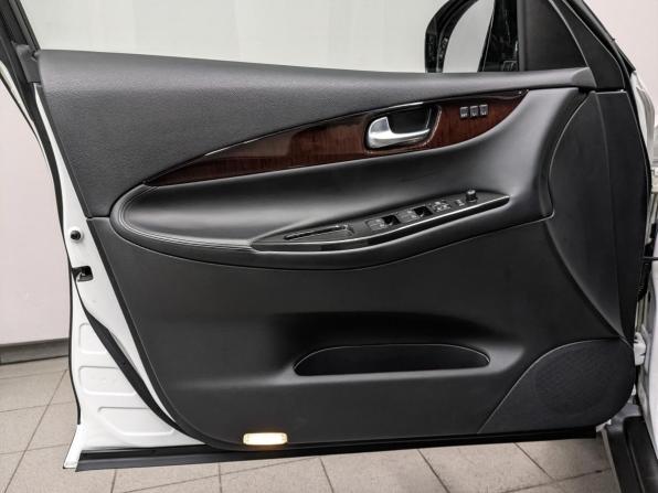Infiniti QX50 I Рестайлинг с пробегом 2016 года, цена 2 400 000 рублей, 80585 км, внедорожник, Автокод Объявления