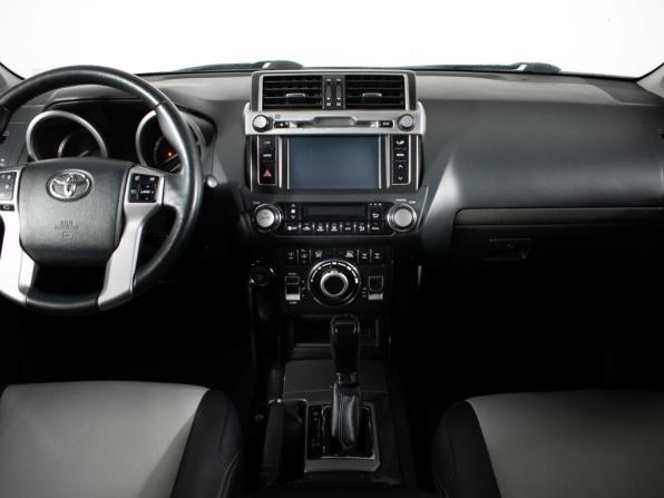 Toyota Land Cruiser Prado 150 Series Рестайлинг 1 с пробегом 2014 года, цена 3 697 000 рублей, 197926 км, внедорожник, Автокод Объявления