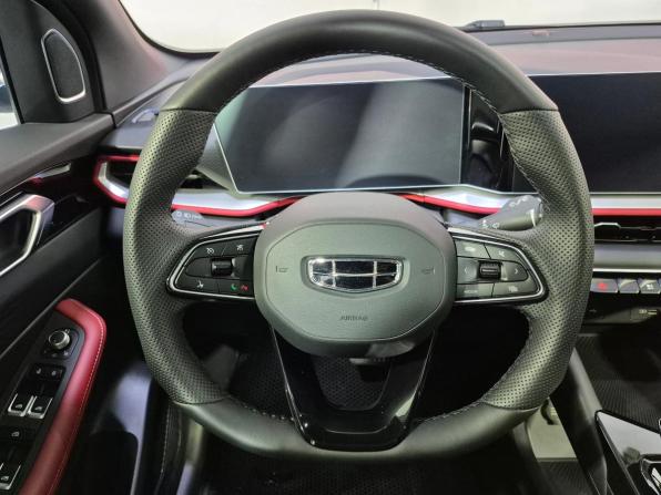 Geely Coolray I Рестайлинг с пробегом 2024 года, цена 2 265 000 рублей, 16000 км, внедорожник, Автокод Объявления