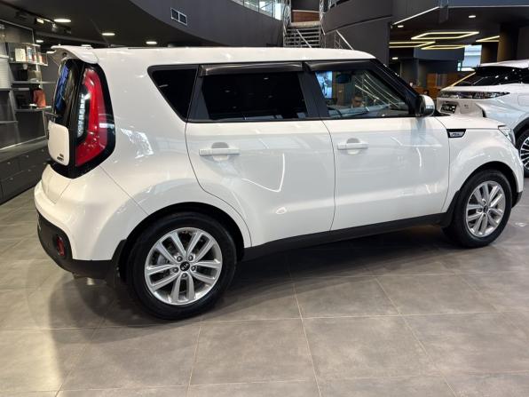 Kia Soul II Рестайлинг с пробегом 2018 года, цена 1 365 000 рублей, 155026 км, хэтчбек, Автокод Объявления