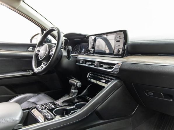 Kia K5 III с пробегом 2021 года, цена 2 268 000 рублей, 103009 км, седан, Автокод Объявления