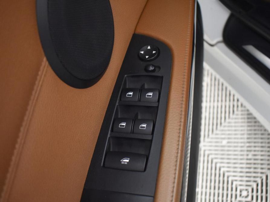 BMW 3 серии V (E90/E91/E92/E93) Рестайлинг Санкт-Петербург  - изображение 19