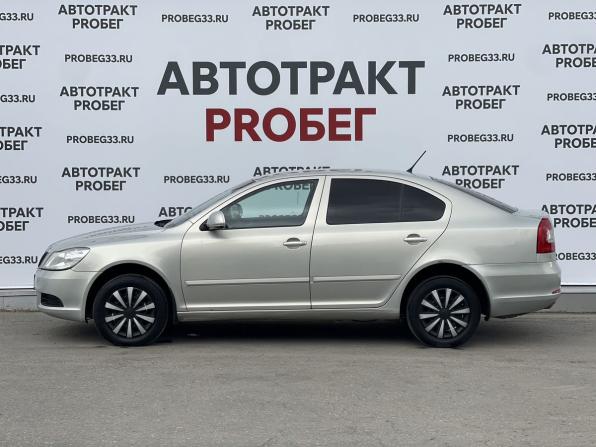 Skoda Octavia II (A5) Рестайлинг с пробегом 2011 года, цена 593 000 рублей, 251000 км, лифтбек, Автокод Объявления