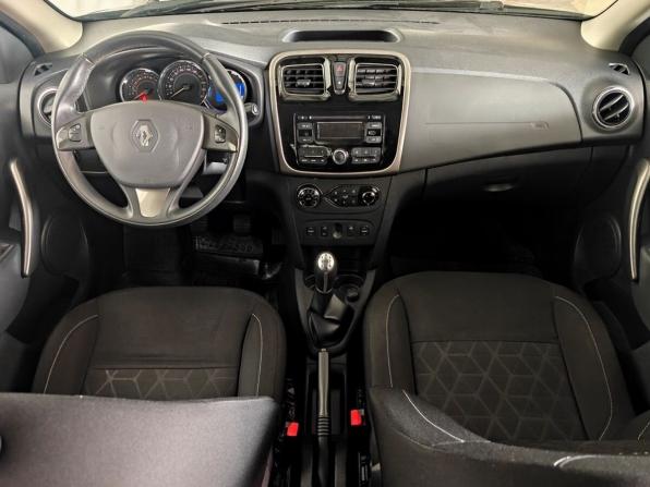 Renault Sandero II с пробегом 2014 года, цена 897 000 рублей, 100600 км, хэтчбек, Автокод Объявления