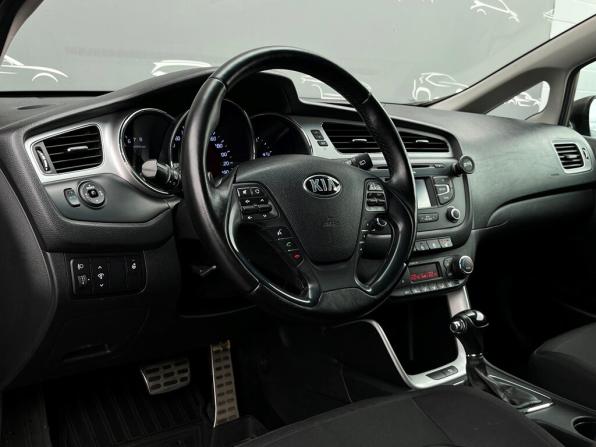 Kia Ceed II с пробегом 2014 года, цена 981 500 рублей, 170253 км, хэтчбек, Автокод Объявления