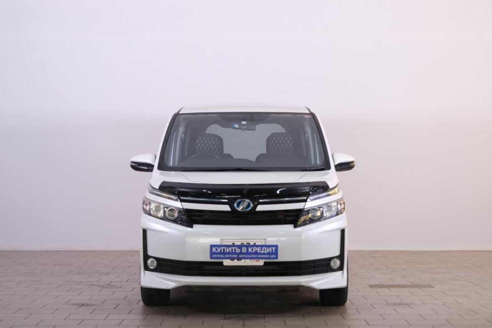 Toyota Voxy III (R80) Омск  - изображение 2