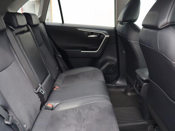 Toyota RAV4 V (XA50) с пробегом 2021 года, цена 3 399 000 рублей, 102028 км, внедорожник, Автокод Объявления