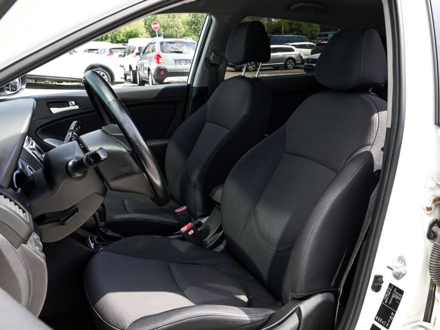 Hyundai Solaris I Рестайлинг Екатеринбург  - изображение 15